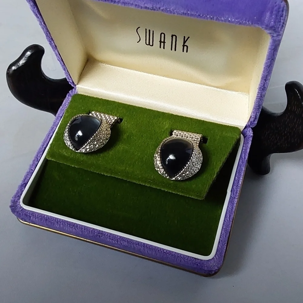 SWANK LUXURY VINTAGE SAPPHIRE BLUE & SILVER MEN'S‎ CUFF LINK